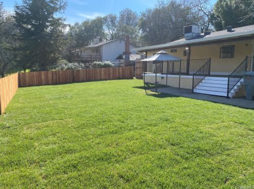 11 Glen Cir, Oroville CA  95966-9250 exterior