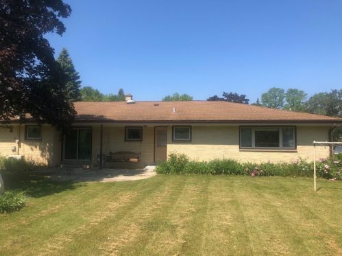 8664 63rd St, Milwaukee, WI 53223-2848