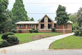 3339 Oriole Dr, Douglasville, GA 30135-2252