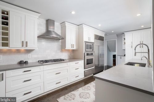 138 Herrontown Rd, Princeton NJ  08540-2921 exterior