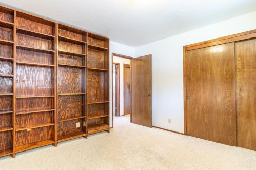 105 Daffodil Dr, Hollister CA  95023-3103 exterior