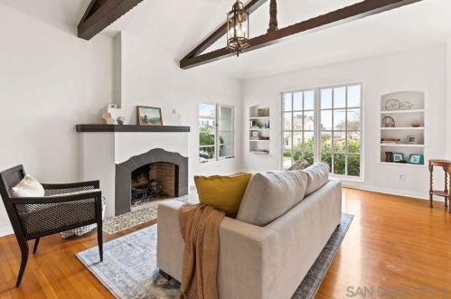 3221 Dumas St, San Diego CA  92106-1311 exterior