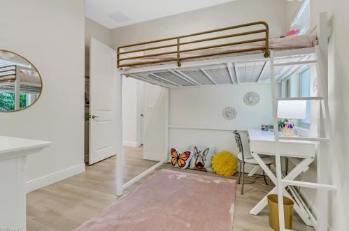 421 35th Ave, Naples FL  34120-1356 exterior