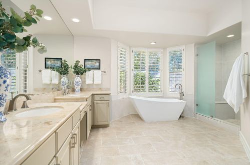 8 King Edward Ct, Rancho Mirage CA  92270-1621 exterior