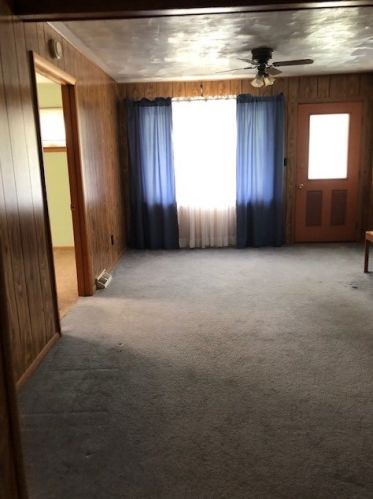 518 Grant Ave, East Butler, PA 16029-2111