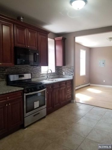 30 Grace St, Irvington NJ  07111-3506 exterior