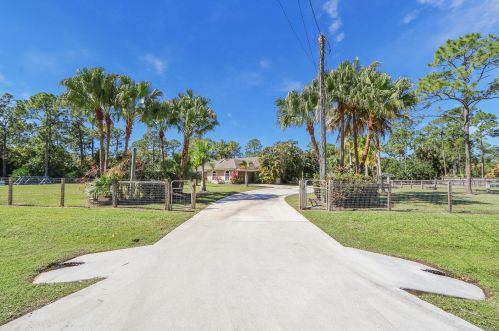 15595 Mellen Ln, Jupiter, FL 33478-6695