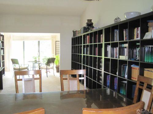 75 Whitehead Ln, East Brunswick NJ  08816-5633 exterior