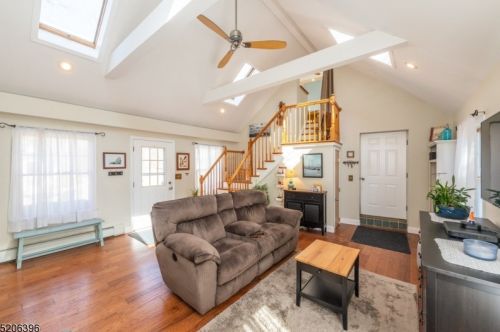 35 Kemah Mecca Lake Rd, Fredon NJ  07860-6617 exterior