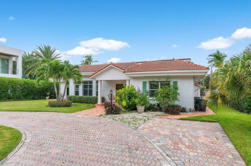 6260 Ocean Blvd, Boynton Beach FL  33435-5212 exterior