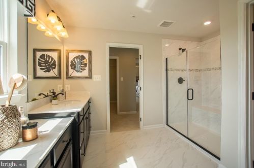 35 Winifred Dr, Hanover PA  17331 exterior