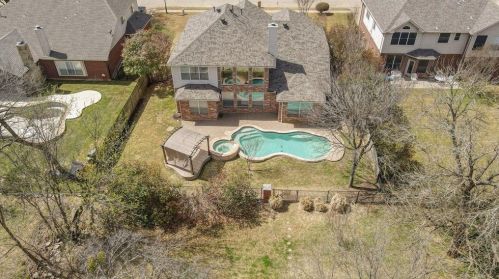 5216 Water Oak Dr, Lewisville TX  75028-1099 exterior