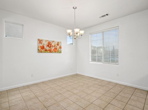 4478 Artemisa Dr, Fresno CA  93722-6450 exterior