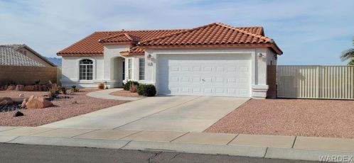 1577 Pettibone Dr, Bullhead City, AZ 86442-8828