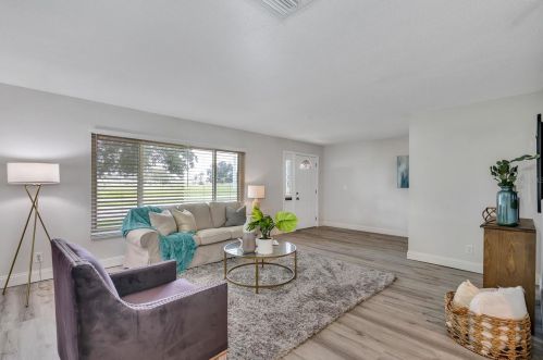 4063 Mainlands Blvd, Pinellas Park, FL 33782-3925