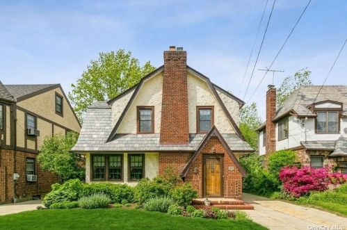 117 Marshall Ave, Floral Park, NY 11001-3234