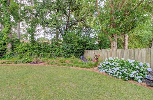 784 Wakendaw Blvd, Mount Pleasant SC  29464-5153 exterior