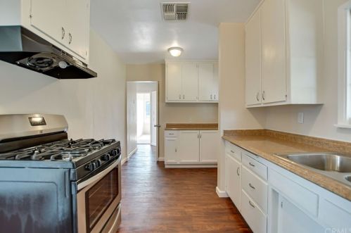 25870 Lomas Verdes St, Redlands CA  92373-8404 exterior