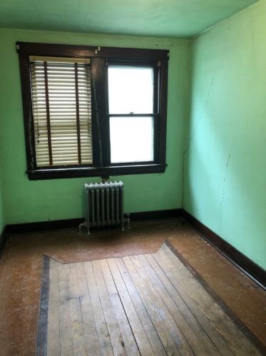 332 Mckinley St, Pittsburgh PA  15202-1743 exterior