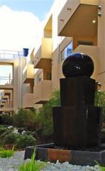 801 Fairfax Ave, Los Angeles CA  90046-4420 exterior