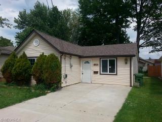 955 Center Rd, Willoughby, OH 44095-2333