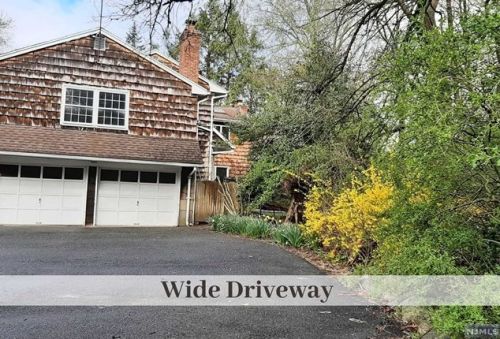 170 Lowell Rd, Ridgewood NJ  07452-1234 exterior