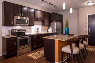 337 Washington Ave, Minneapolis MN  55401-1011 exterior