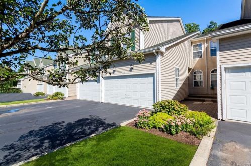 110 Lexington Blvd, Bethel, CT 06801-1334