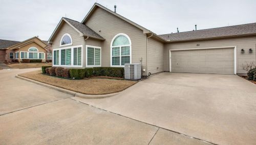 2601 Marsh Ln, Plano, TX 75093-8455