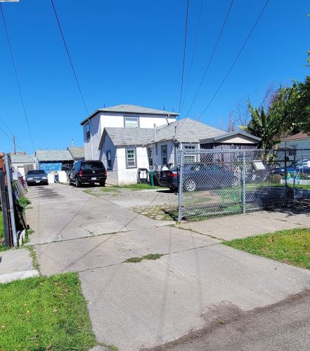 1233 87th Ave, Oakland, CA 94621-1615