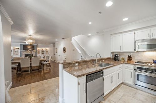416 Emily Rose Cir, Windsor CA  95492-7732 exterior