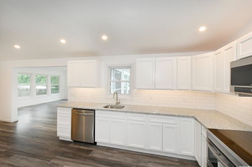 111 9th Ave, Holtsville NY  11742-2336 exterior