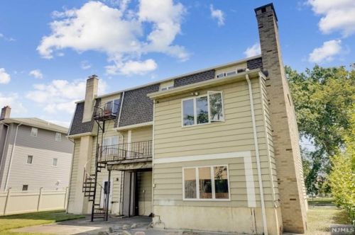 7 Teresa Ct, Moonachie, NJ 07074-1125