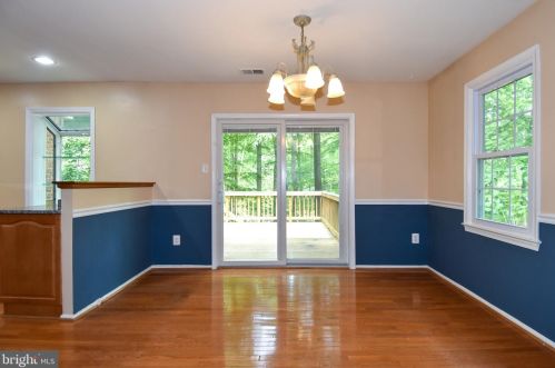 5640 Kirkham Ct, Springfield VA  22151-1709 exterior