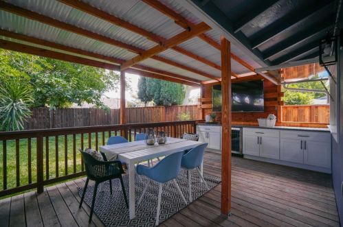 1317 Hibiscus Way, Livermore CA  94551-1315 exterior