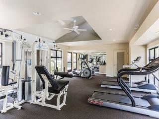 3992 Stoneridge Dr, Pleasanton CA  94588-8322 exterior