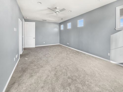 31889 Calle Luz, Temecula CA  92592-3930 exterior