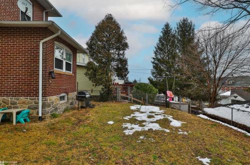 1828 Washington Blvd, Easton PA  18042-4633 exterior