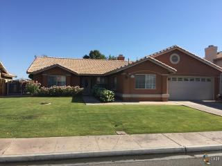 1149 Holdridge St, Calexico CA  92231-1977 exterior