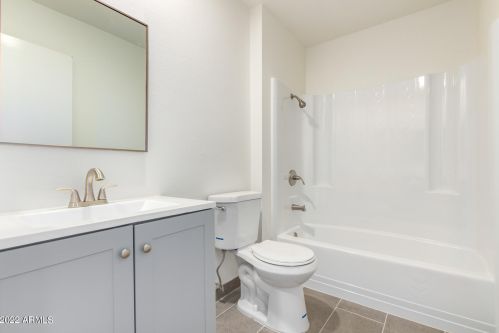 10636 Roundelay Cir, Sun City AZ  85351-2109 exterior