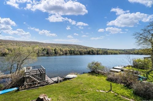 57 Knapp Rd, Lewisboro, NY 10590-1016