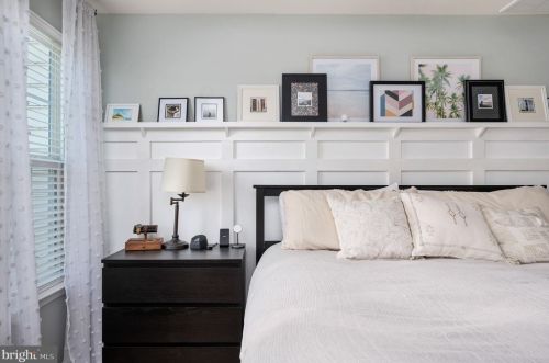 7009 Darbey Knoll Dr, Gainesville VA  20155-3634 exterior