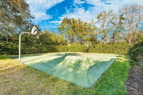 19801 Wetherby Ln, Lutz FL  33549-9329 exterior