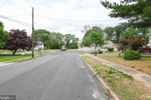 305 Carnegie Ave, Wenonah NJ  08090-1411 exterior