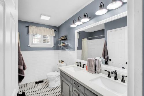 3730 Julie Dr, Franklin OH  45005-5017 exterior