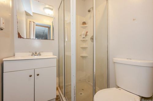 4400 Locust Point Dr, Bronx NY  10465-4038 exterior