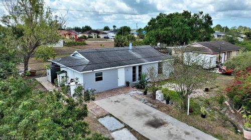 3907 16th St, Lehigh Acres, FL 33976-3302