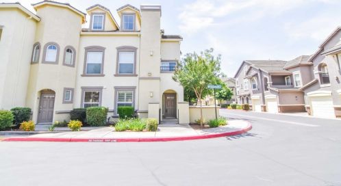 5533 Tares Cir, Elk Grove, CA 95757-4363