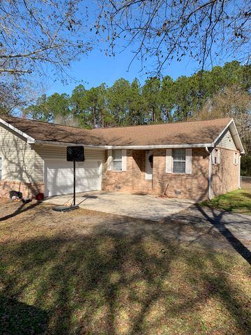 27452 11th Ave, Hilliard, FL 32046-8032