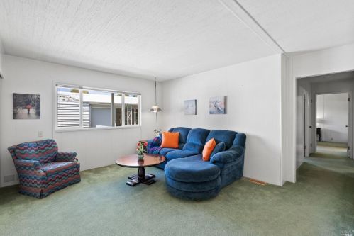 40 Westgate Cir, Santa Rosa CA  95401-9014 exterior